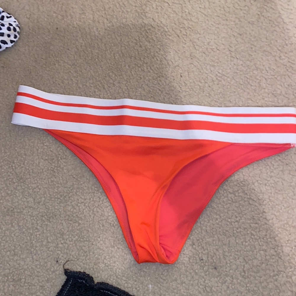H&M ornage swim bottoms